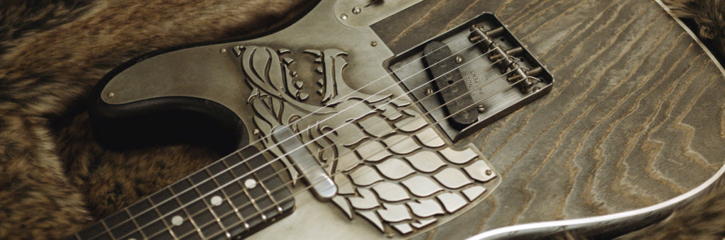 Đàn Guitar Điện Fender Custom Shop Game Of Thrones Sigil Collection Masterbuilt by Ron Thorn - Combo