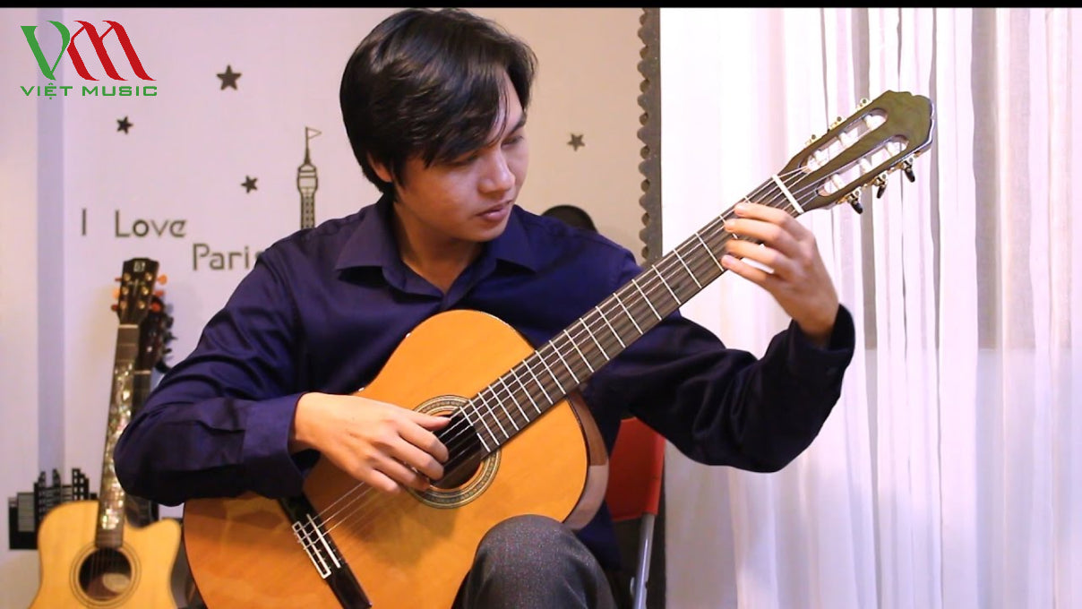 Đàn Guitar Tây Ban Nha Giá Bao Nhiêu?