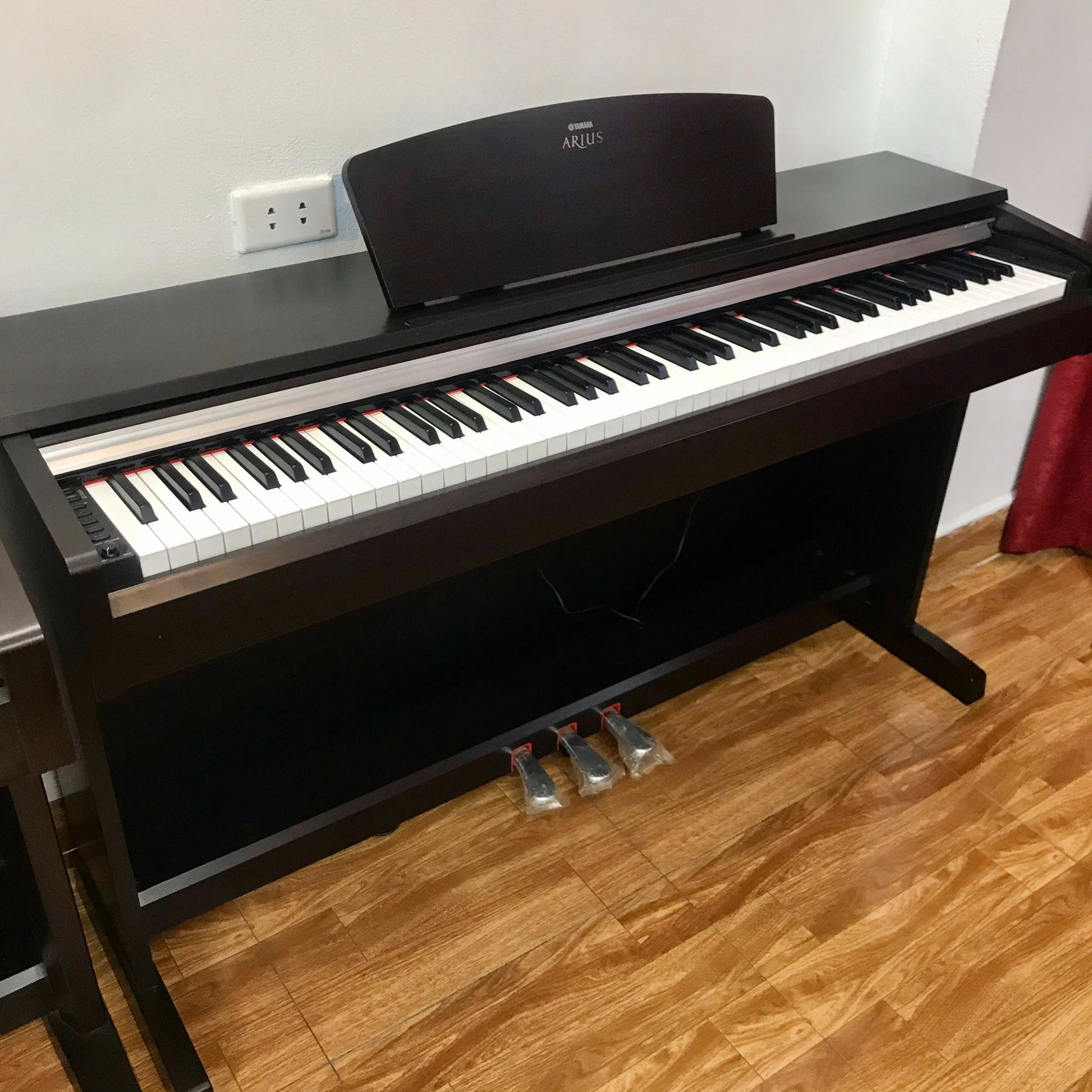 Đàn Piano Điện Yamaha YDP-135 - Qua Sử Dụng - Việt Music