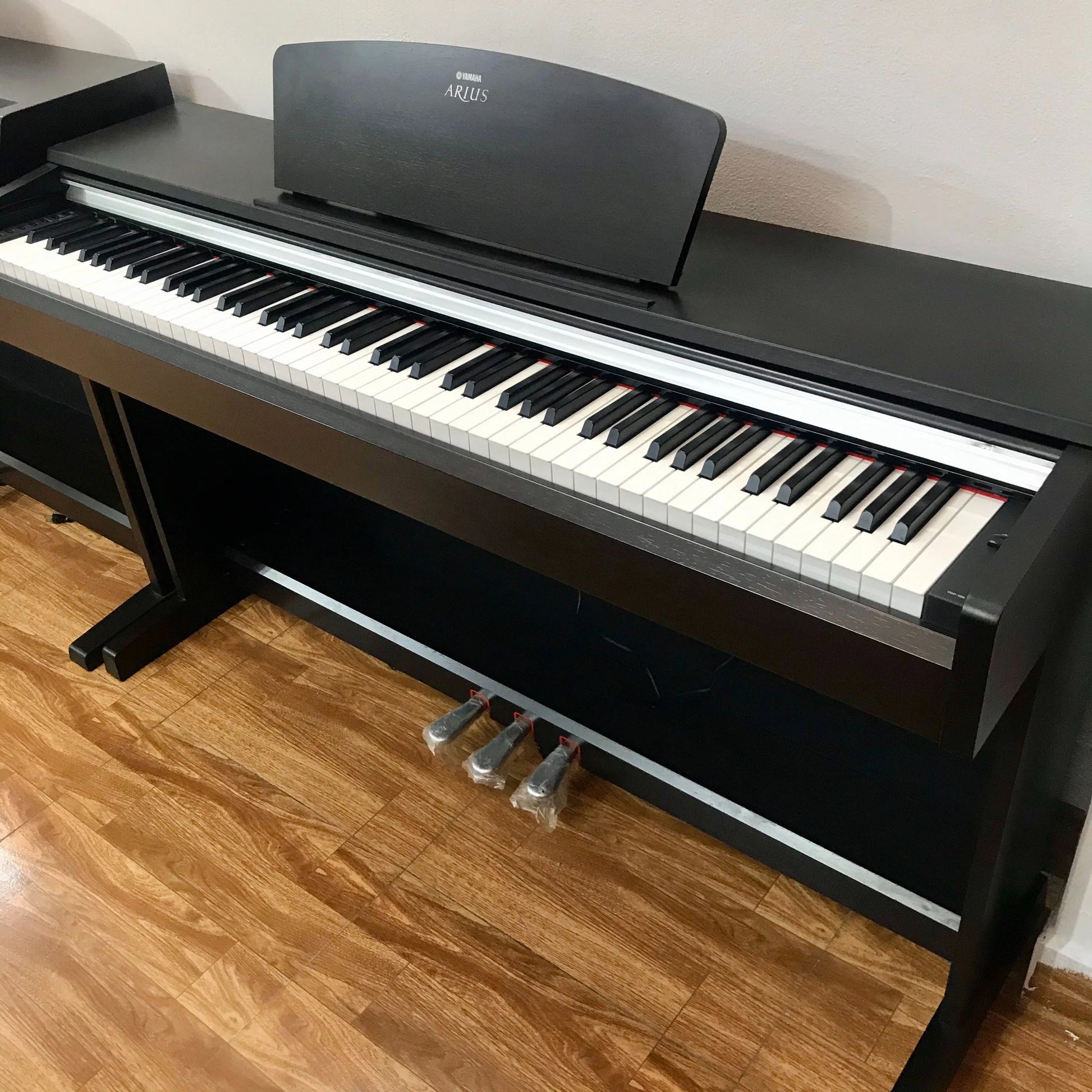 Đàn Piano Điện Yamaha YDP-135 - Qua Sử Dụng - Việt Music