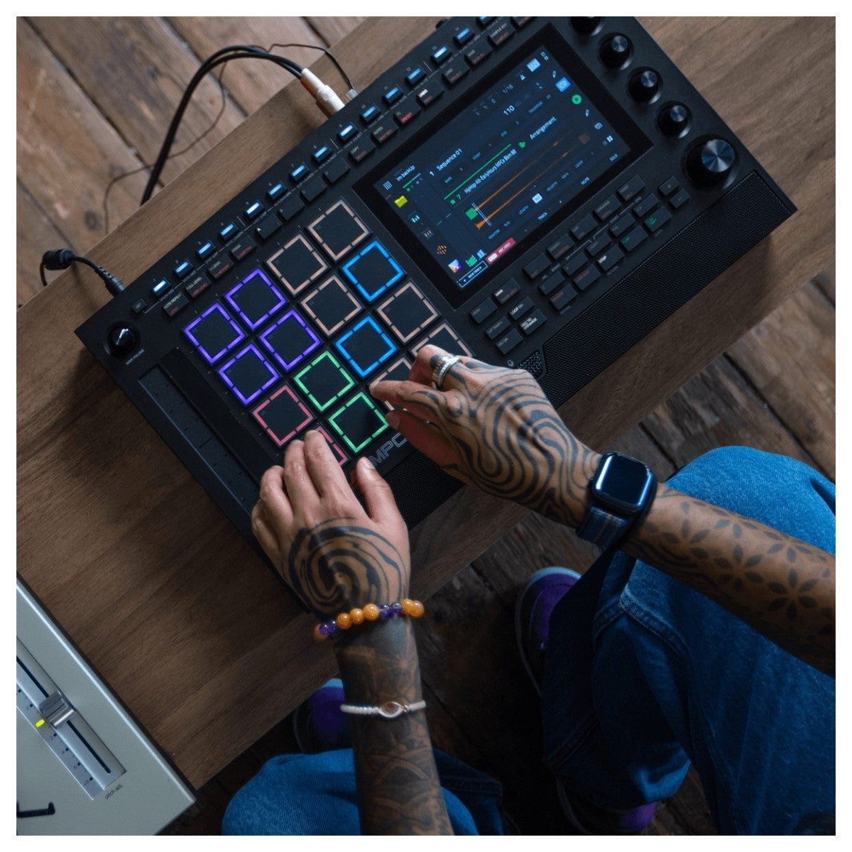 Midi Pad Akai Professional MPC Live III Standalone Music Production Center - Việt Music