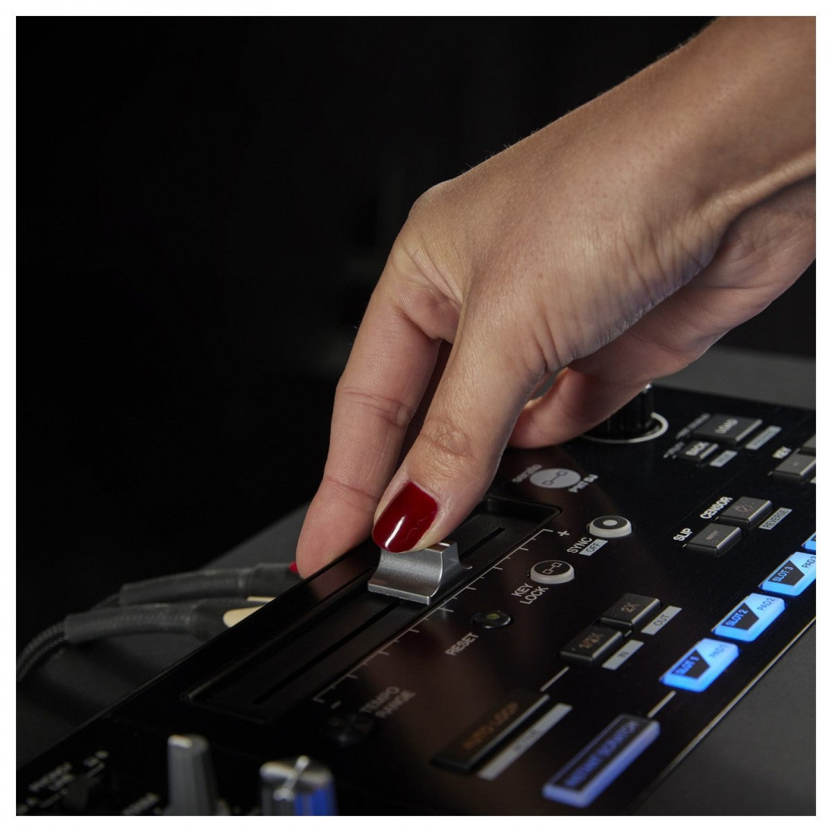 DJ Controller Pioneer DJ DDJ-REV7 - Việt Music