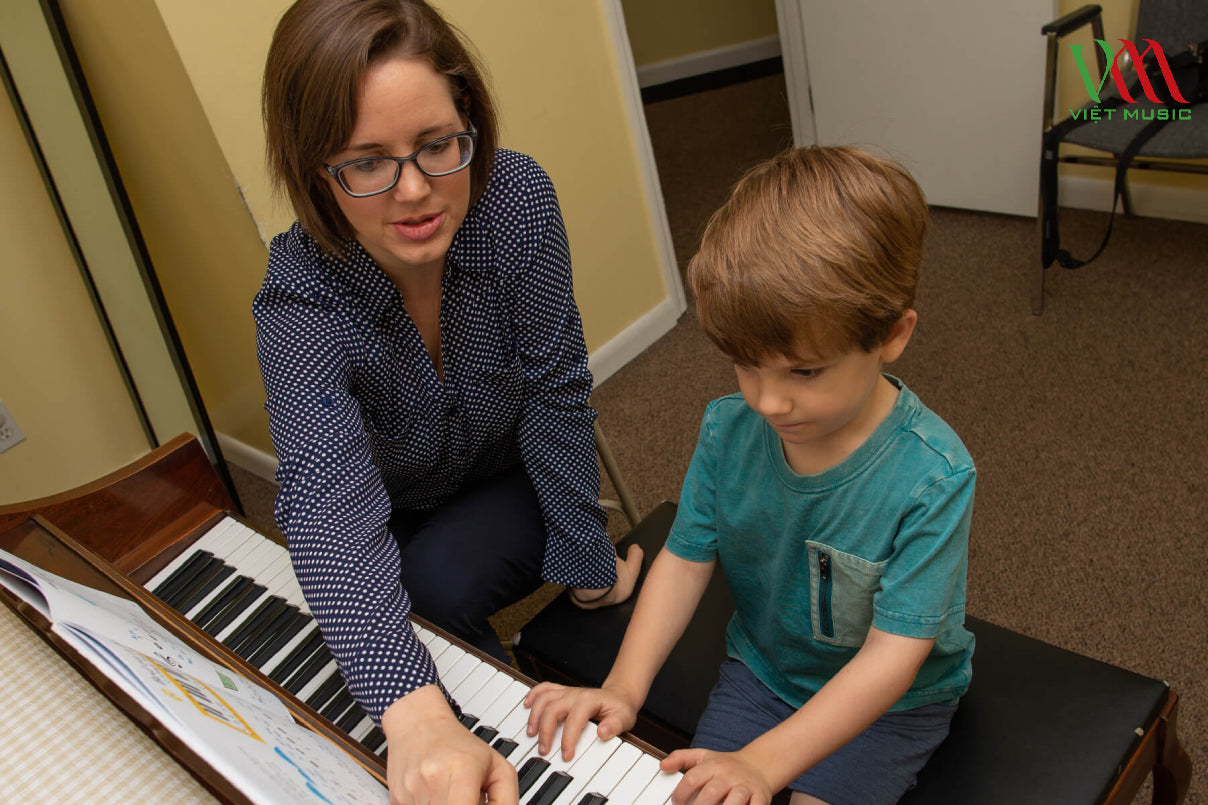 7 Bước Học Đàn Piano Cơ Bản Tại Nhà Cho Người Mới Bắt Đầu