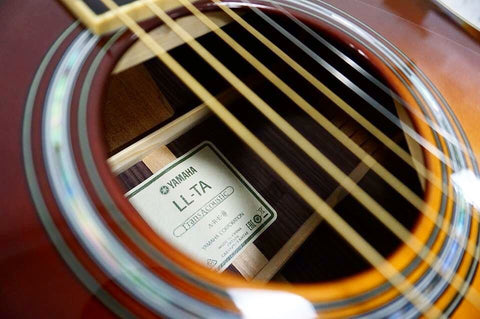 Tem dán thông số đàn guitar Yamaha