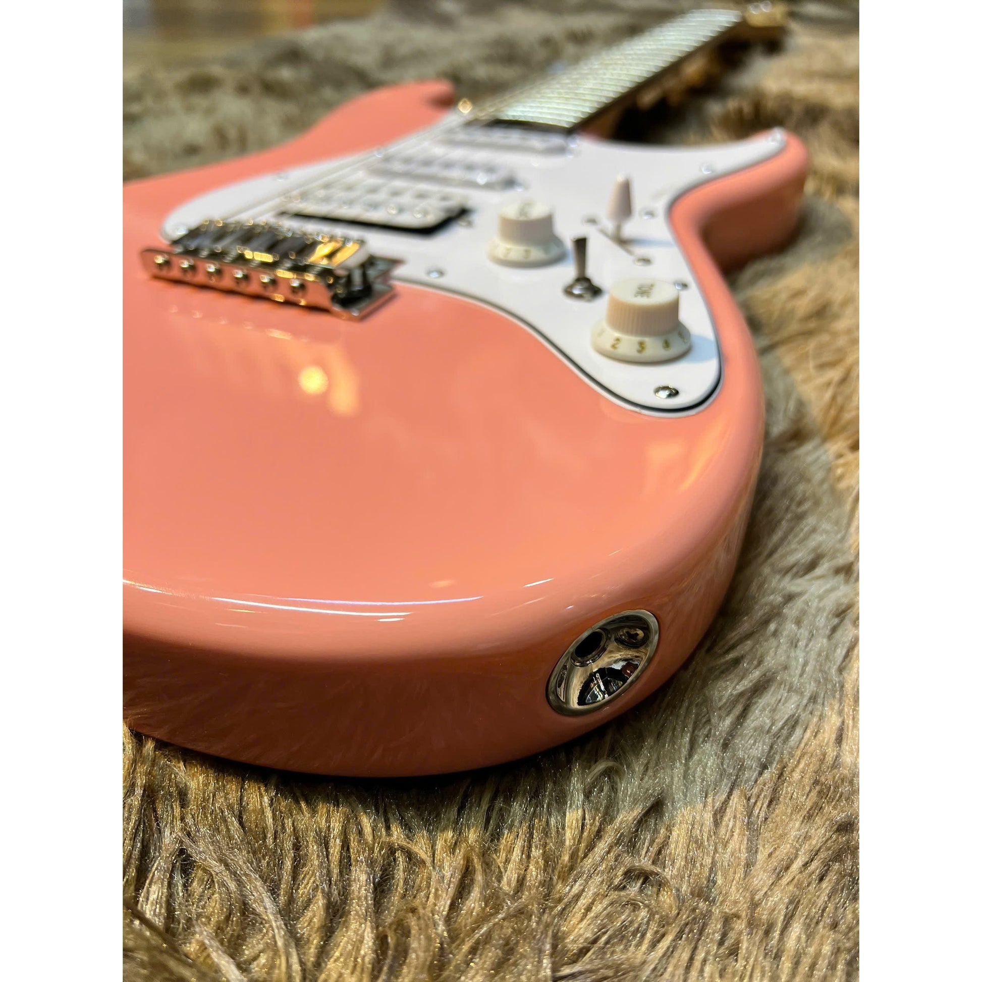 Đàn Guitar Điện Soloking MS1 Basic HSS, Rosewood Fingerboard, Vintage Pink - Việt Music