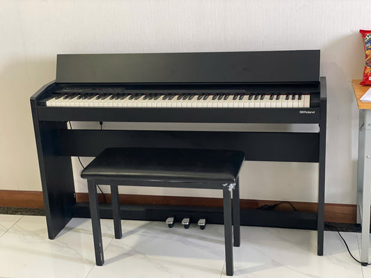 Đàn Piano Điện Roland F-140R - Qua Sử Dụng