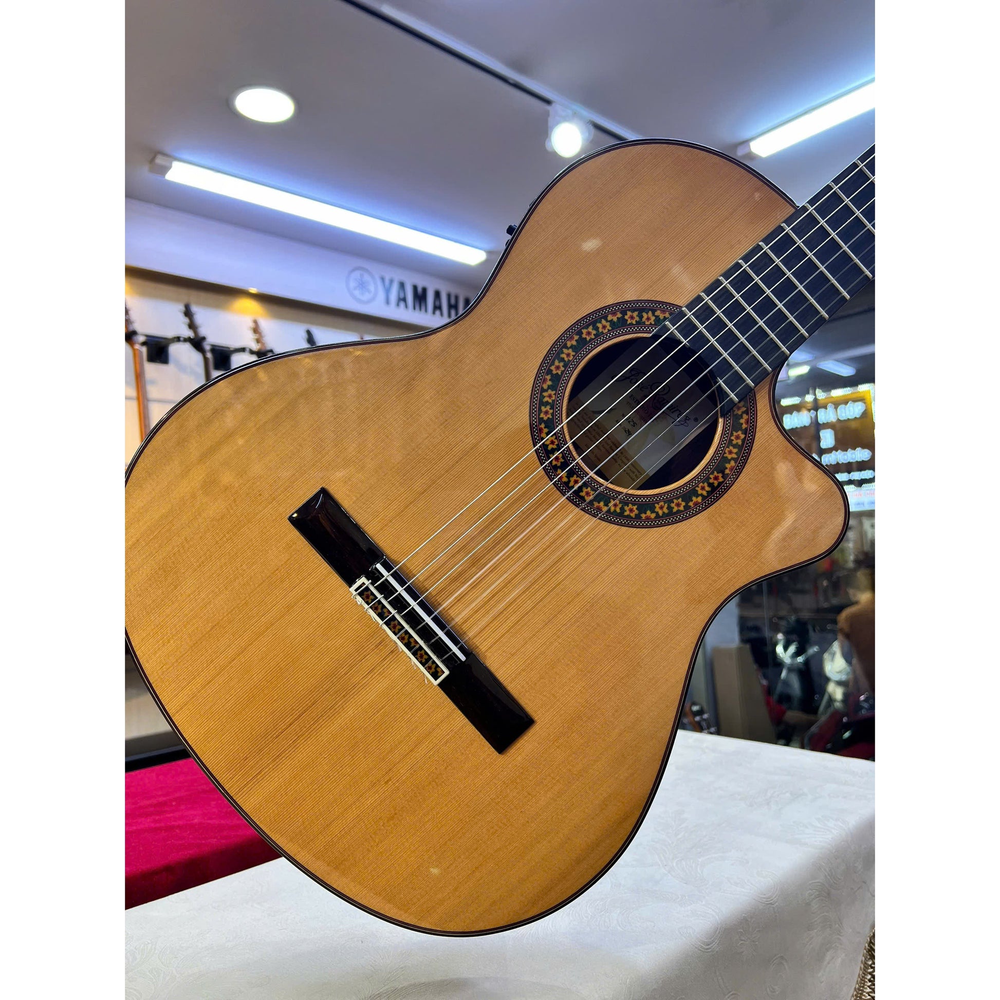 Đàn Guitar Classic Jose Ramirez Estudio 140 CWE Cedar 2024 - Việt Music