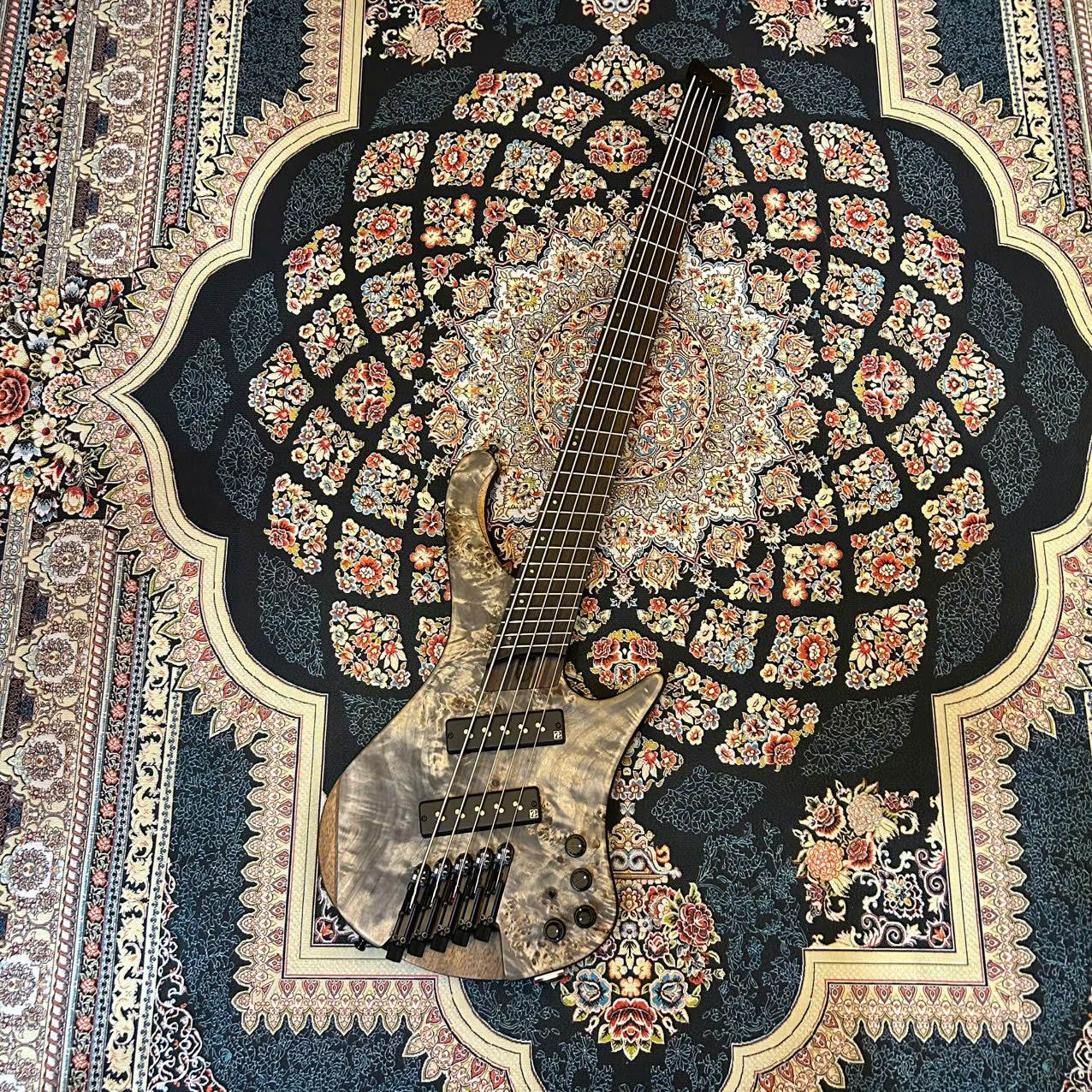 Đàn Guitar Bass Ibanez EHB1505MS - EHB Workshop HH, Panga Panga Fingerboard - 5 Strings - Việt Music